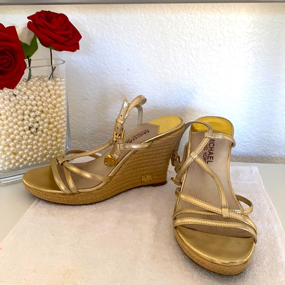 Micheal Kors Strap Wedges - Picture 10 of 15
